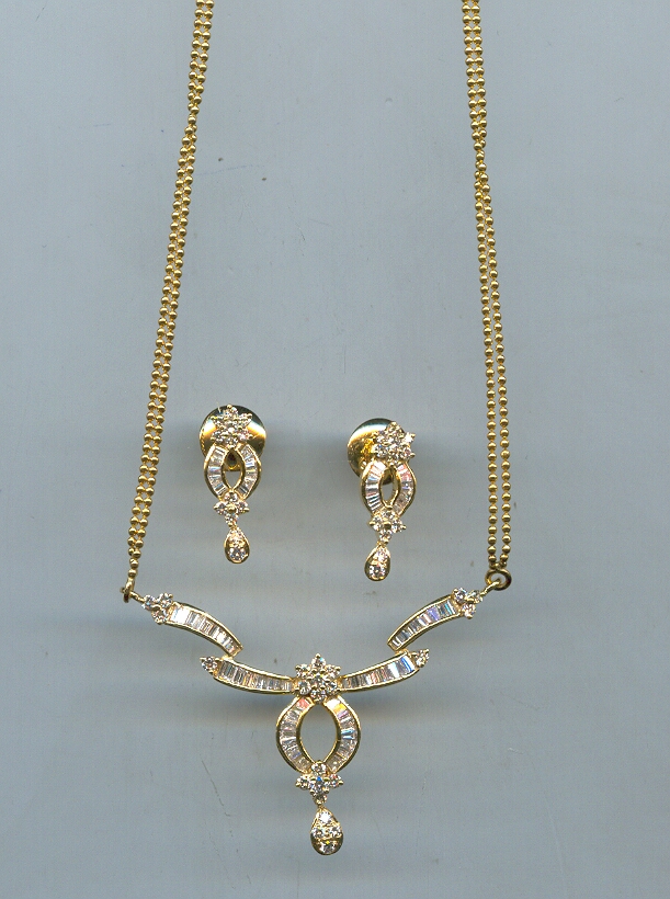DIAMOND HALF SET LONG FANCY