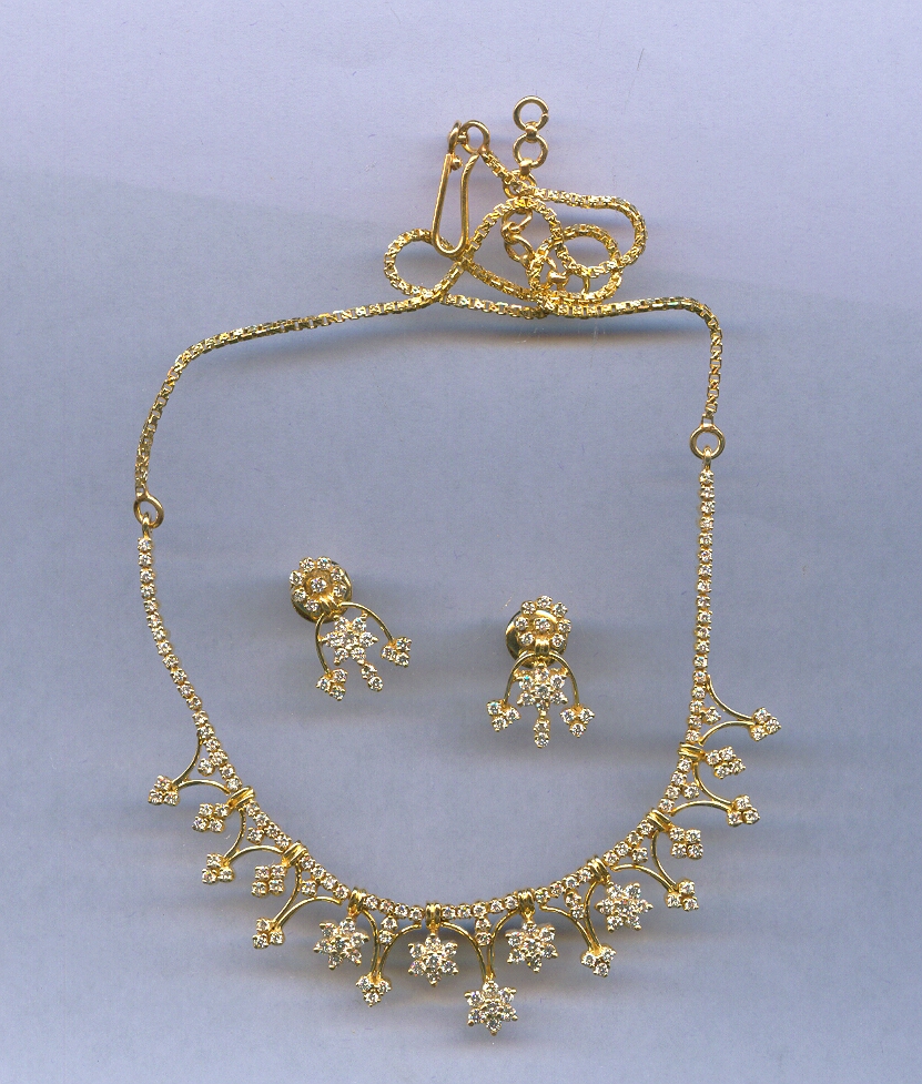 DIAMOND HALF SET LONG FANCY