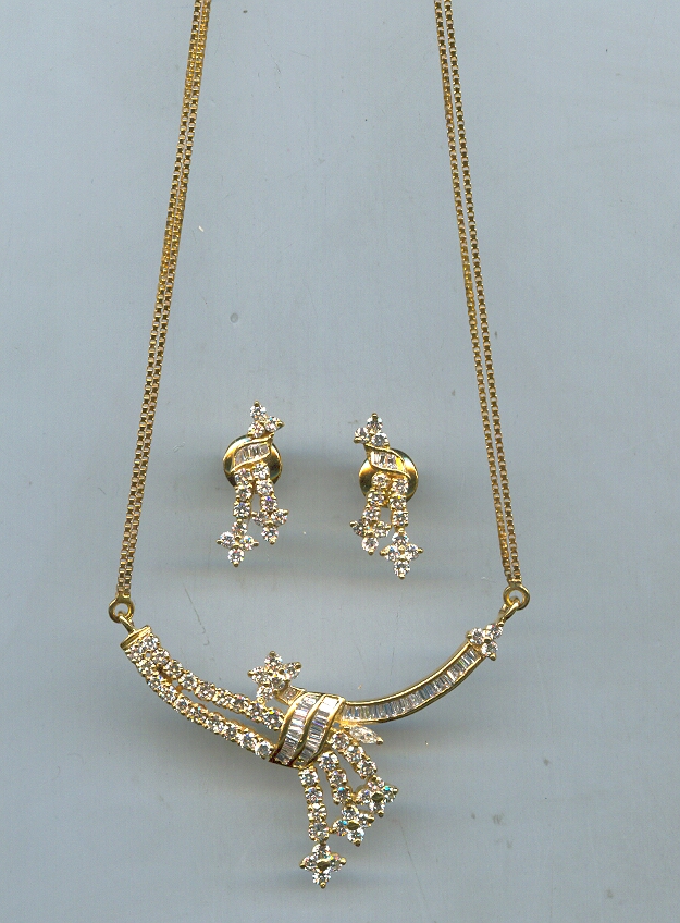 DIAMOND HALF SET LONG FANCY