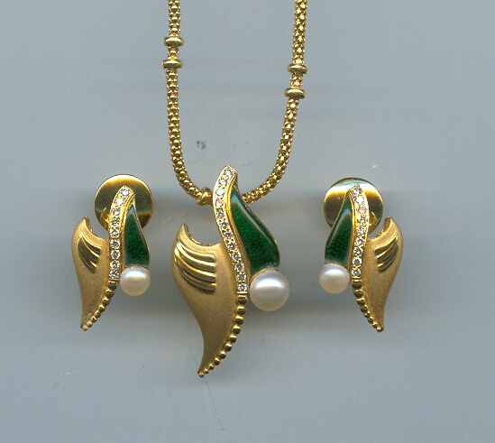 DIAMOND HALF SET LONG FANCY