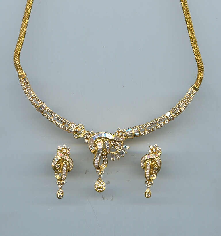 DIAMOND HALF SET LONG FANCY