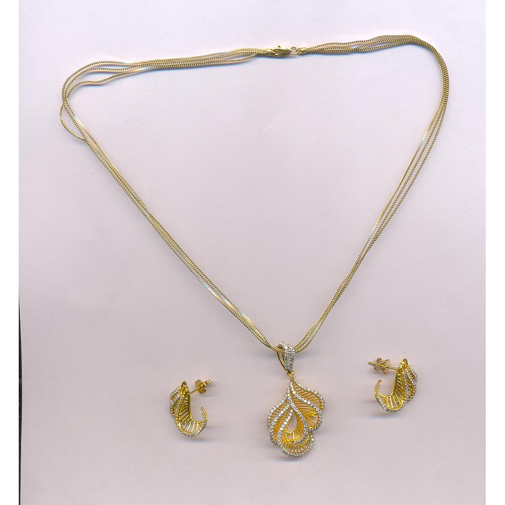 DIAMOND HALF SET PENDENT DESIGNER