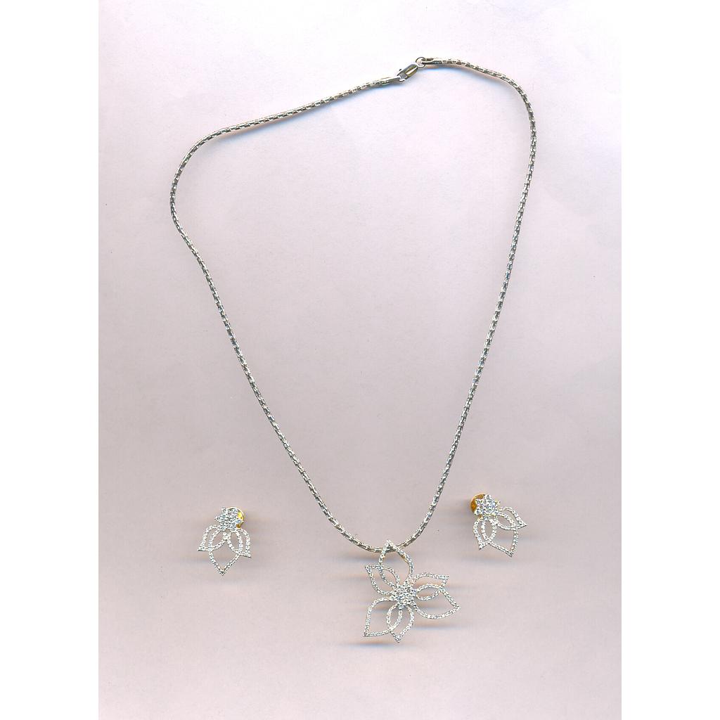 DIAMOND HALF SET PENDENT FANCY