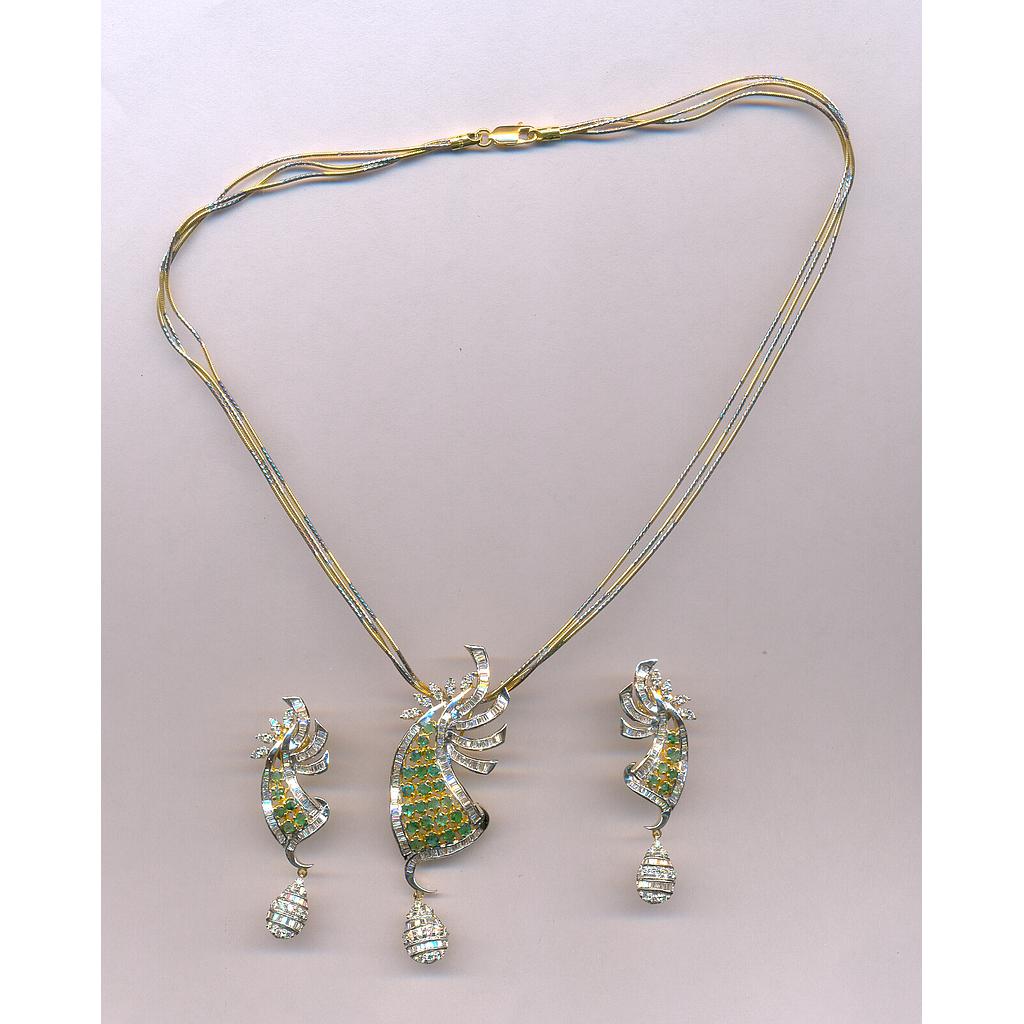 DIAMOND HALF SET PENDENT FANCY