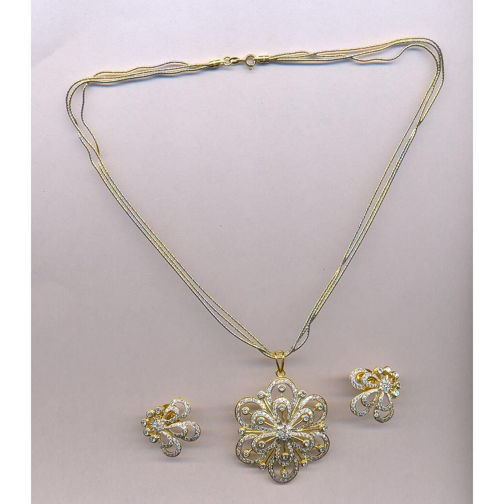 DIAMOND HALF SET PENDENT FANCY