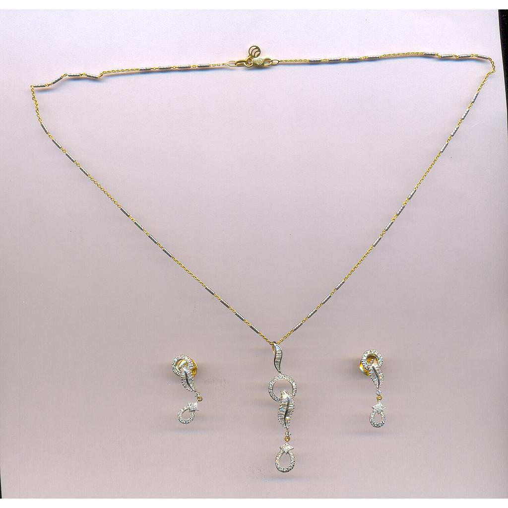 DIAMOND HALF SET PENDENT FANCY