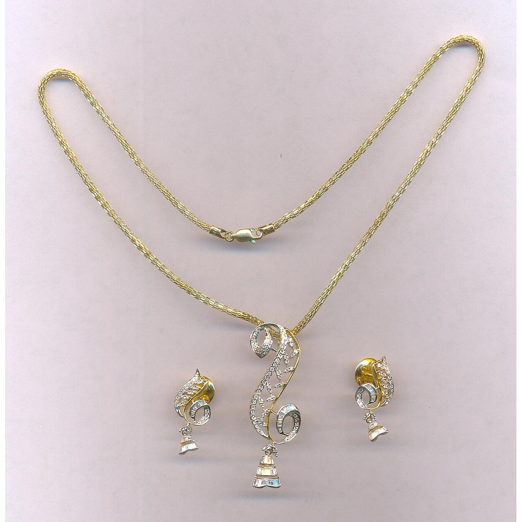 DIAMOND HALF SET PENDENT FANCY