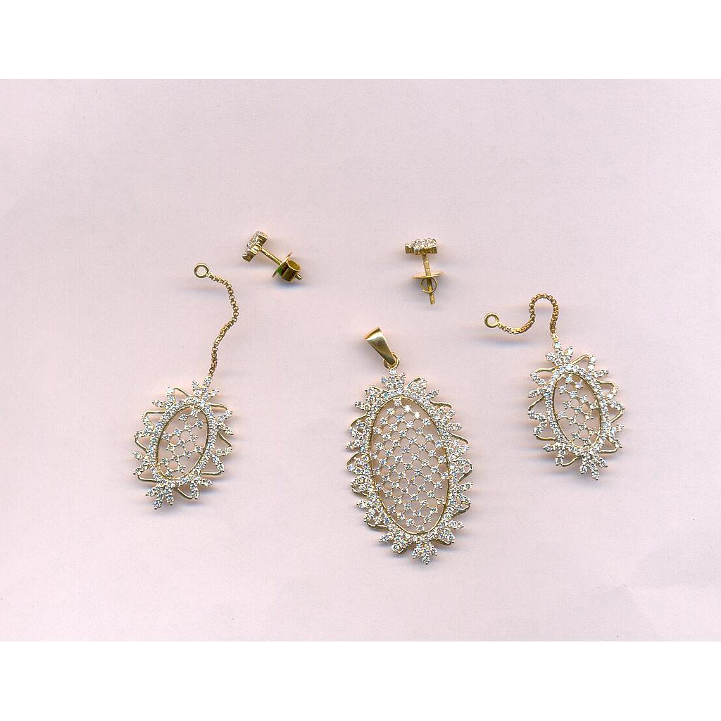 DIAMOND HALF SET PENDENT FANCY