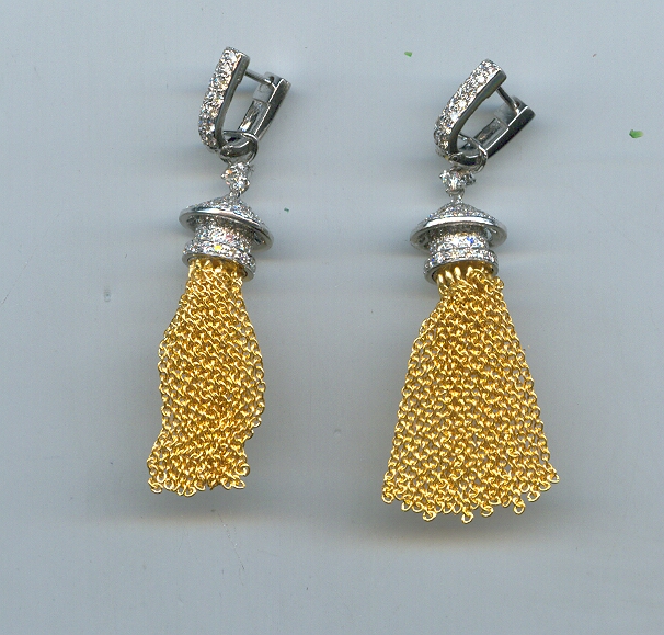 DIAMOND EARHANGING EXCLUSIVE