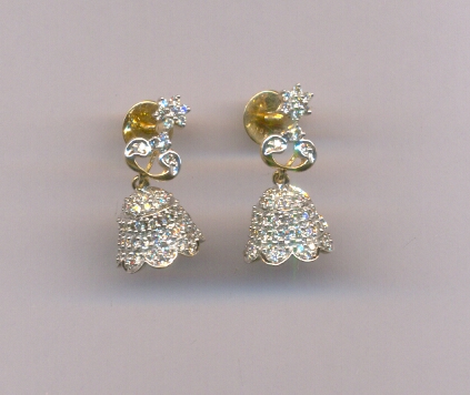 DIAMOND EARHANGING FANCY