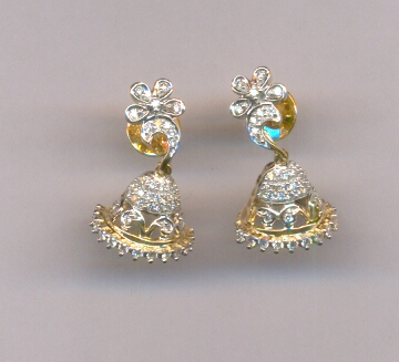 DIAMOND EARHANGING FANCY