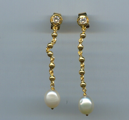 DIAMOND EARHANGING FANCY