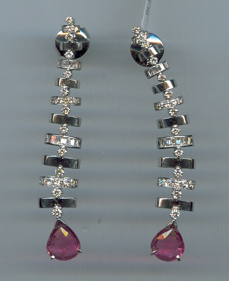 DIAMOND EARHANGING FANCY