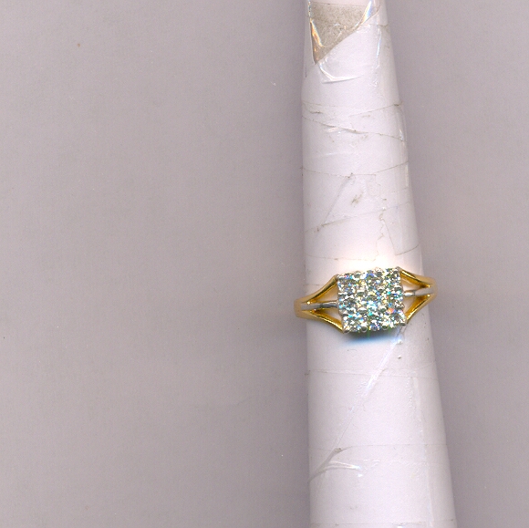 DIAMOND RING
