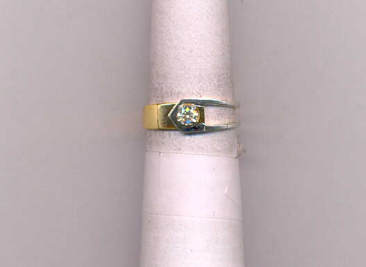 DIAMOND RING