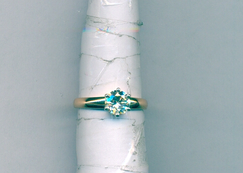 DIAMOND RING
