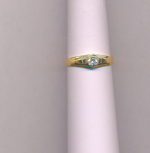 DIAMOND RING