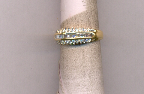 DIAMOND RING