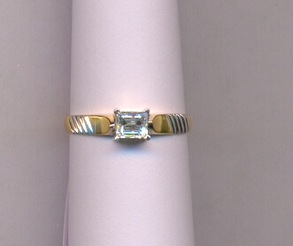 DIAMOND RING