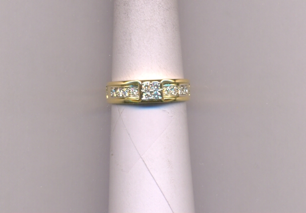 DIAMOND RING