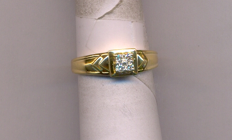 DIAMOND RING