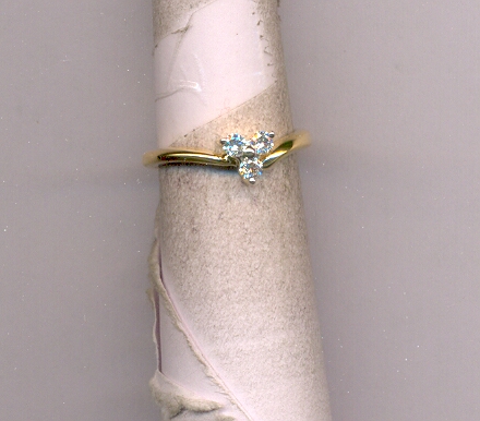 DIAMOND RING