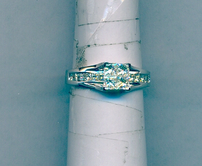 DIAMOND RING FANCY
