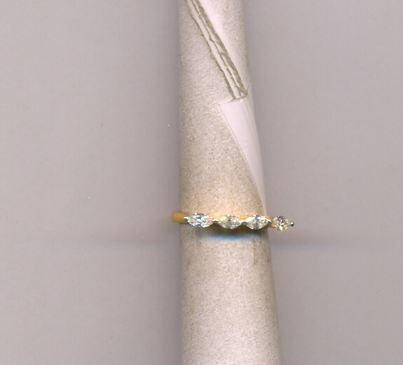 DIAMOND RING LADIES