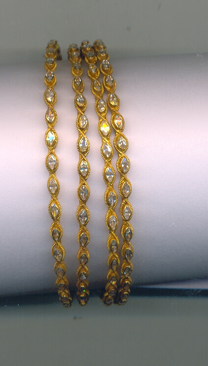 GOLD BANGLE ANTIQUE