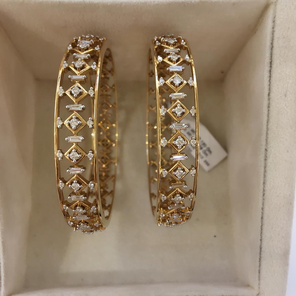 DIAMOND BANGLE