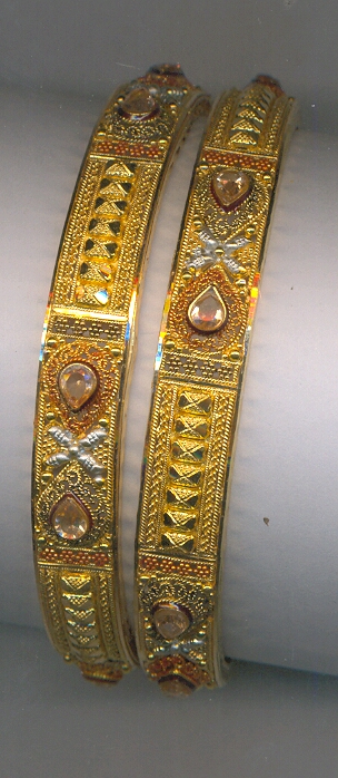 DIAMOND SET PENDENT DESIGNER
