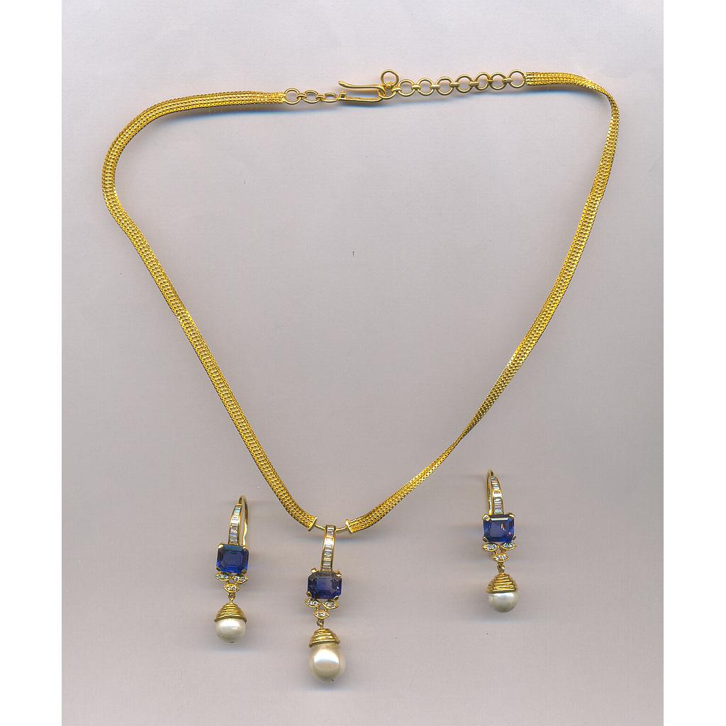 DIAMOND SET PENDENT GENERAL