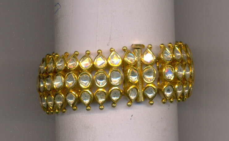 DIAMOND BANGLE JADAU