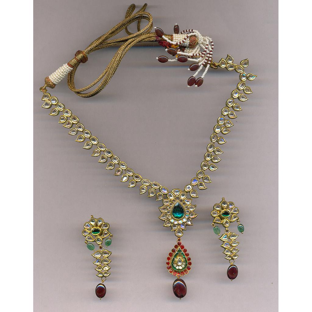 DIAMOND HALF SET ROUND POLKI