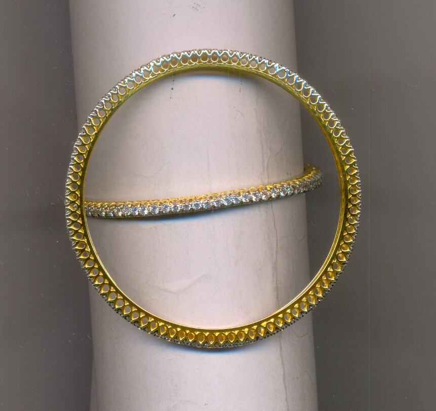 GOLD BANGLE