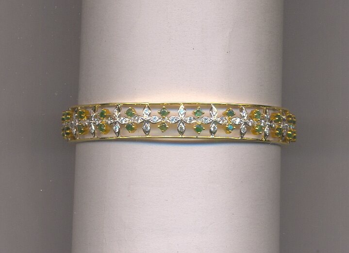 GOLD BANGLE DESIGNER EXCLUSIVE