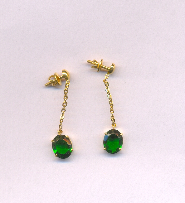 GOLD HANGING