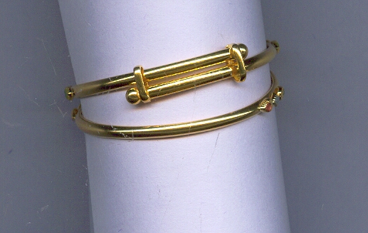 GOLD BANGLE BABY