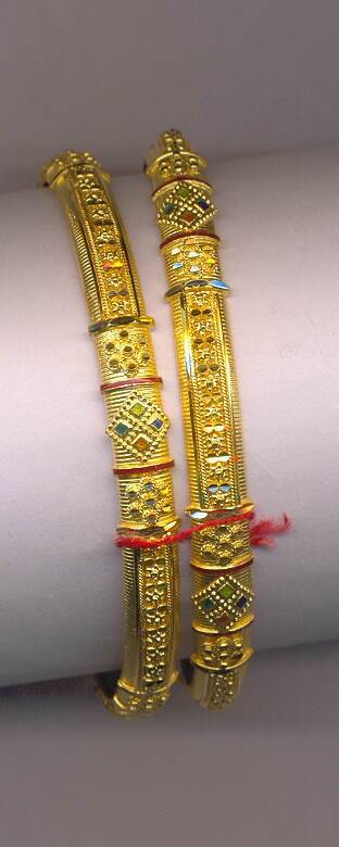 GOLD BANGLE