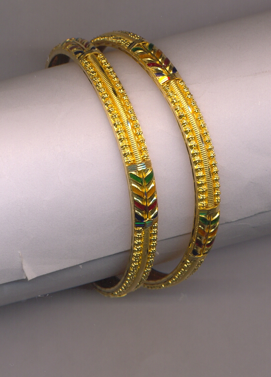 GOLD BANGLE