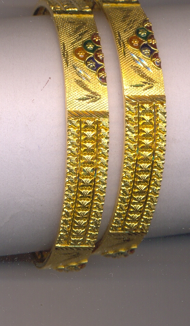 GOLD BANGLE