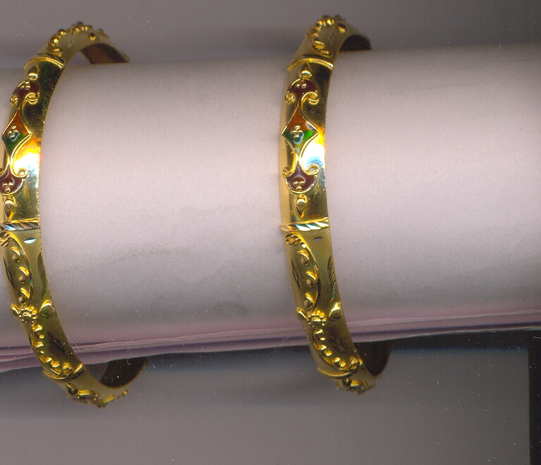 GOLD BANGLE
