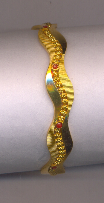 GOLD BANGLE
