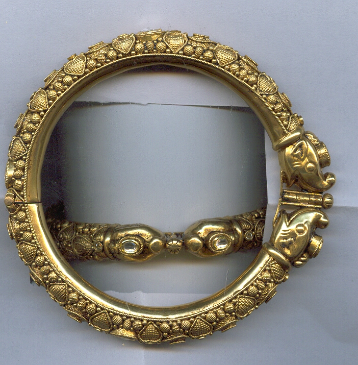 GOLD BANGLE ANTIQUE EXCLUSIVE
