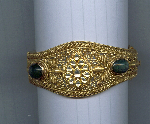 GOLD BANGLE ANTIQUE EXCLUSIVE