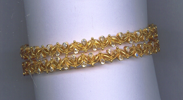 GOLD BANGLE ANTIQUE EXCLUSIVE