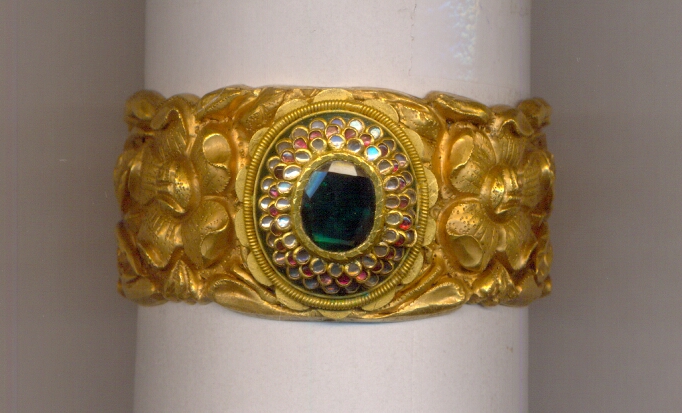 GOLD BANGLE ANTIQUE EXCLUSIVE