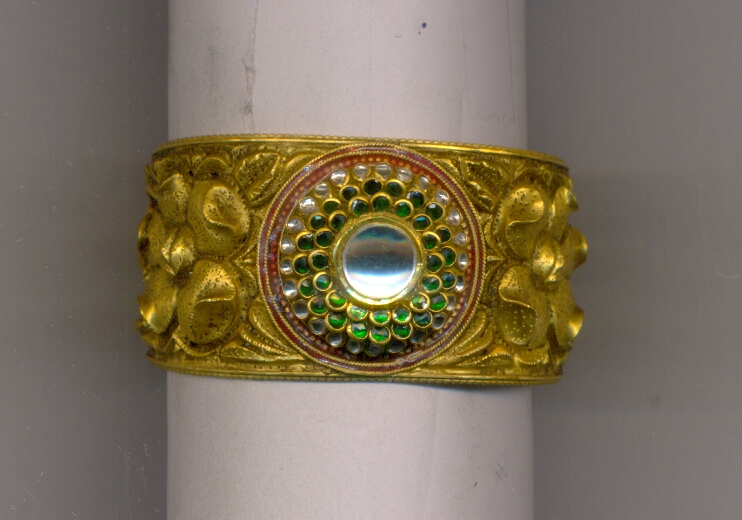 GOLD BANGLE ANTIQUE EXCLUSIVE