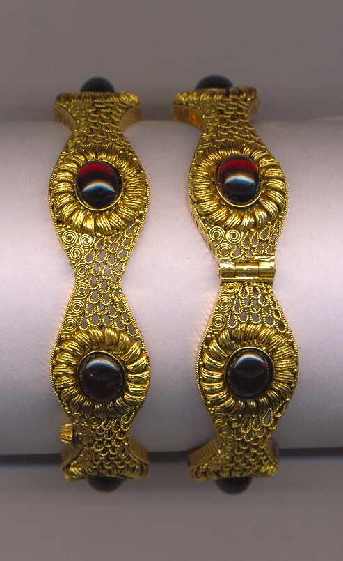 GOLD BANGLE ANTIQUE EXCLUSIVE