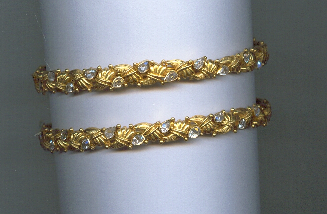 GOLD BANGLE ANTIQUE EXCLUSIVE